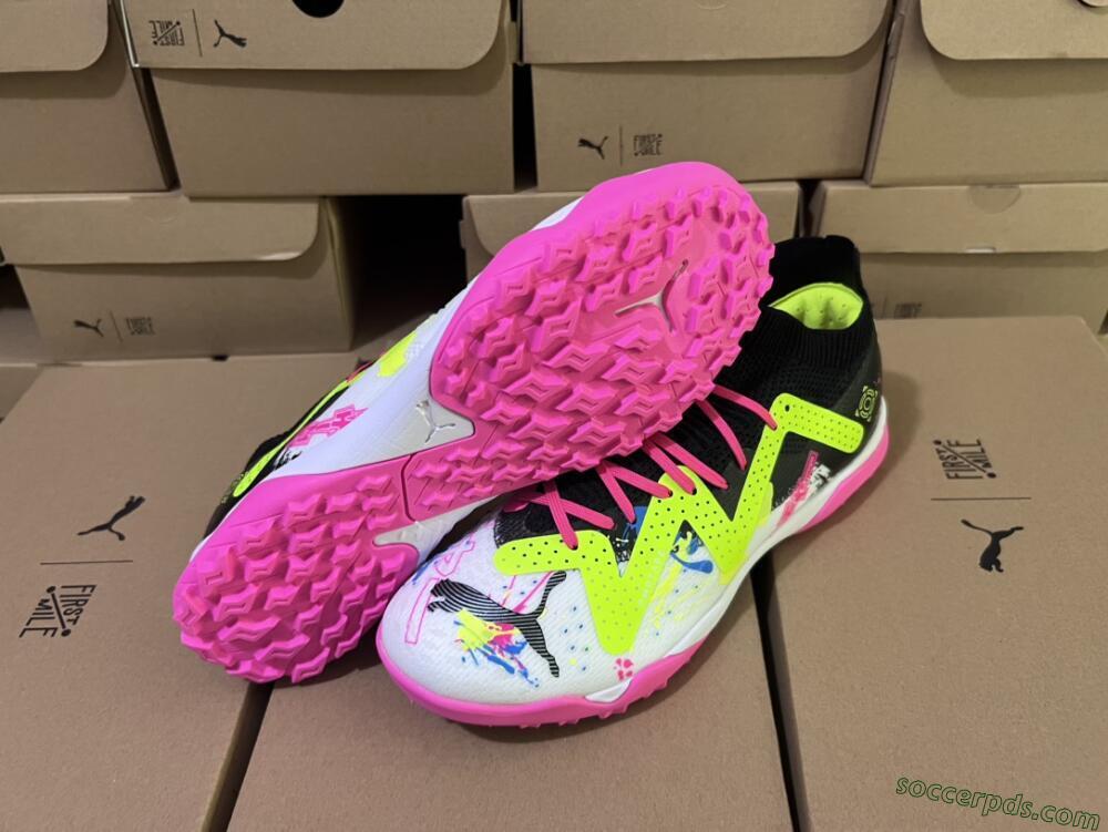 Puma Future X Powercat Tokyo Match TF Low-Tops Football Shoes - White/Black/Pink/Yellow