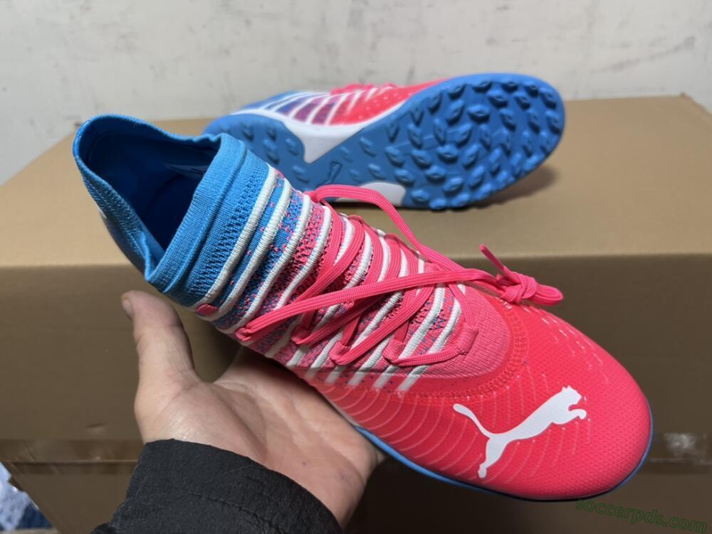 Puma Future Z 1.3 Instinct TF Low-Tops Football Shoes - Pink/Blue/White