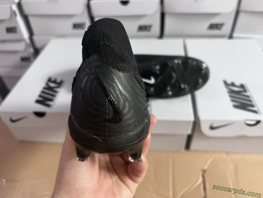 Nike Phantom GX Elite FG Low-Tops Football Boots - Black/White/Black