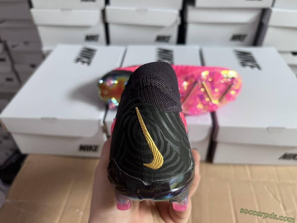 Nike Phantom GX Elite AG Low-Tops Football Boots - Pink/White/Black