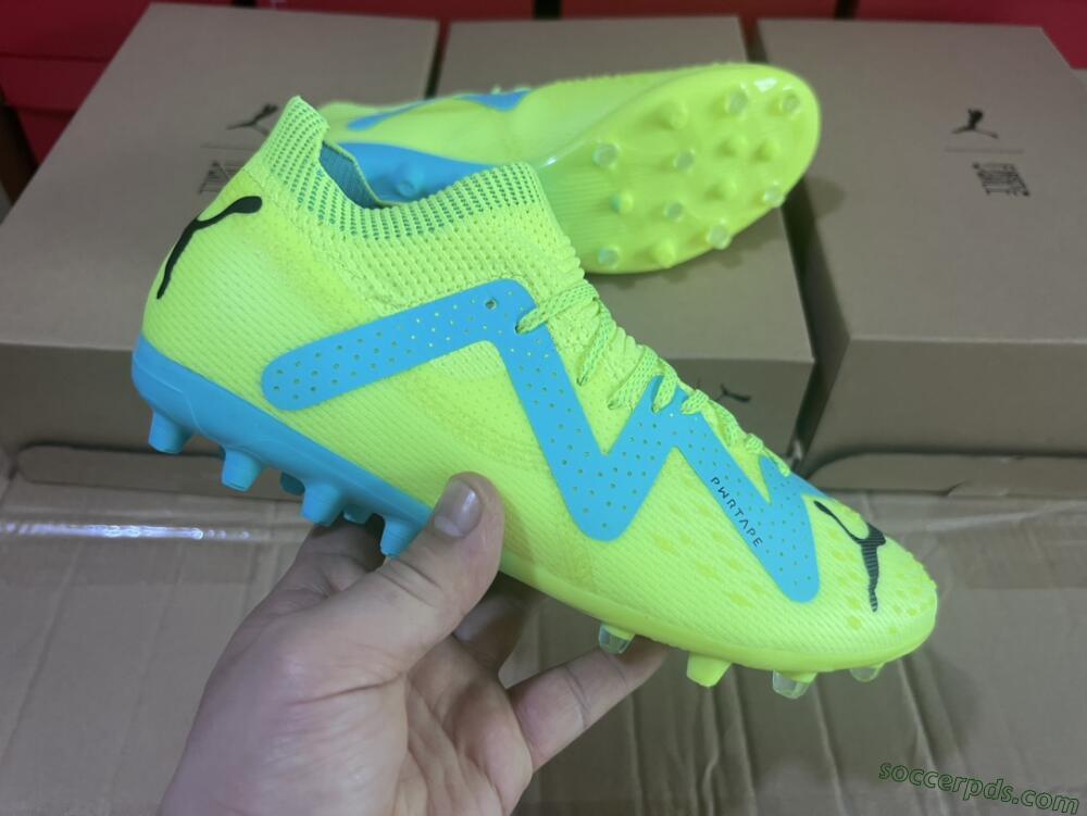 Puma Future Ultimate MG Low-Tops Football Boots - Yellow/Blue