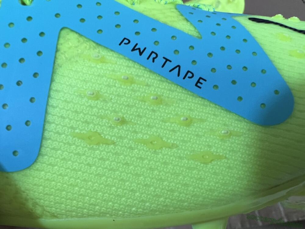 Puma Future Ultimate MG Low-Tops Football Boots - Yellow/Blue
