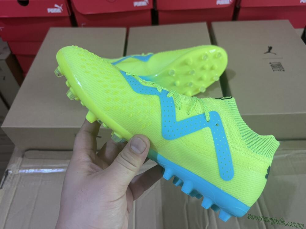 Puma Future Ultimate MG Low-Tops Football Boots - Yellow/Blue
