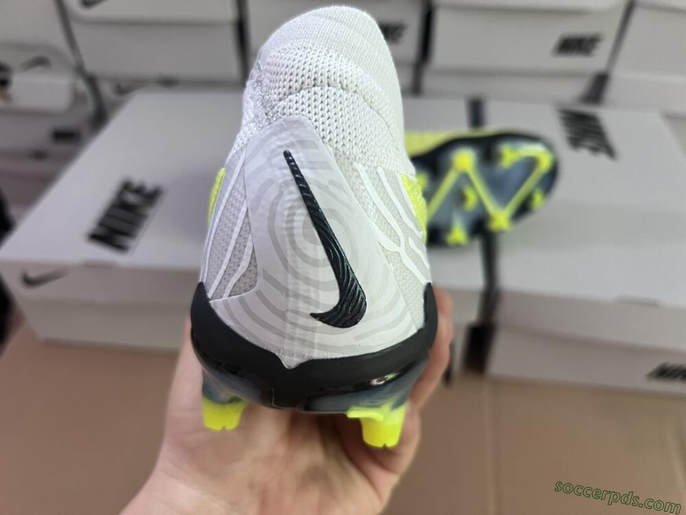 Nike Phantom GX Elite FG Low-Tops Football Boots - Green/White/Blue