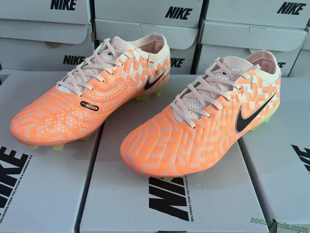 Nike Tiempo Legend 10 Elite FG Low-Tops Football Boots - Pink/Black