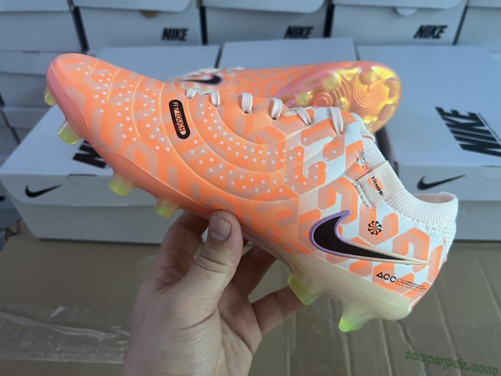 Nike Tiempo Legend 10 Elite FG Low-Tops Football Boots - Pink/Black