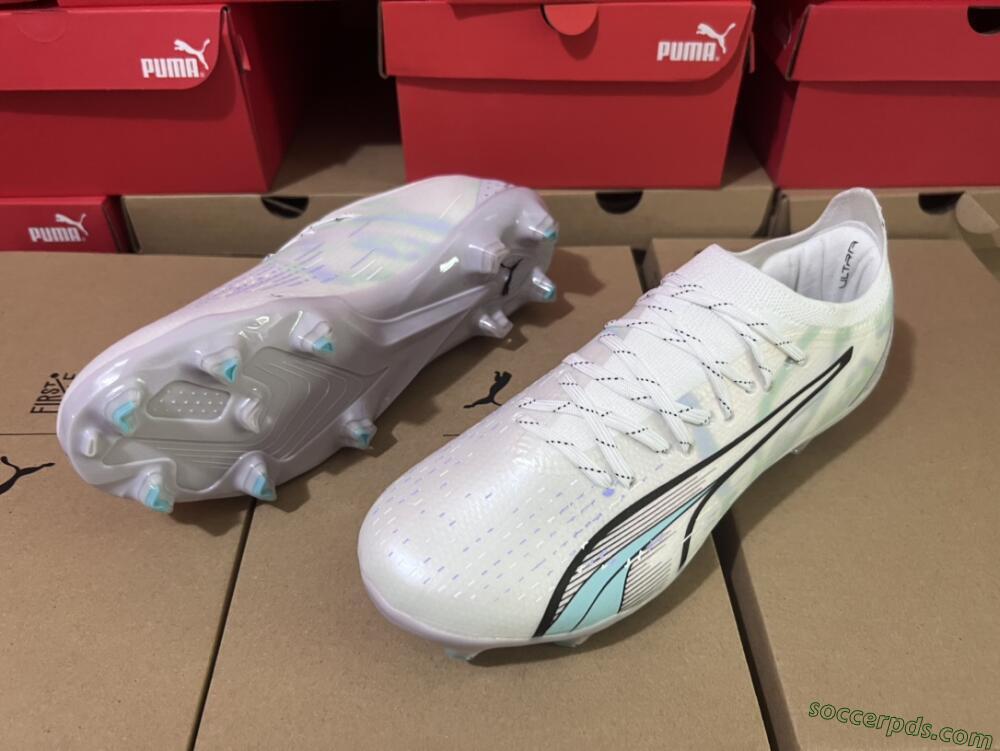 Puma Ultra Ultimate FG Low-Tops Football Boots - White/Green/Blue/Black