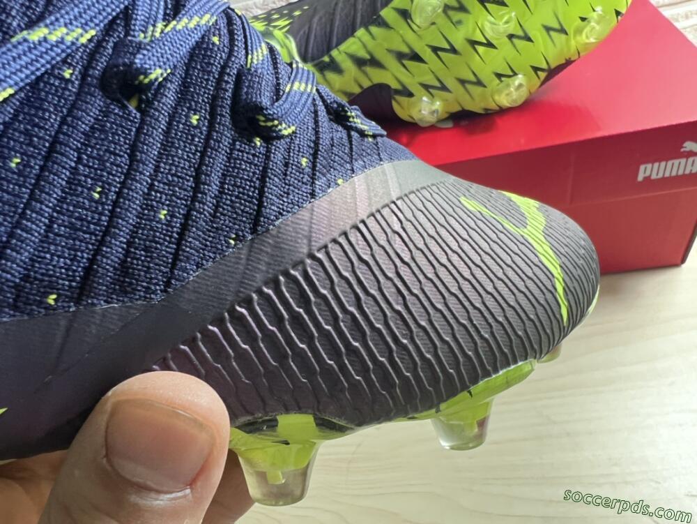 Puma Future Z 1.3 Instinct FG Low-Tops Football Boots - Black/Green