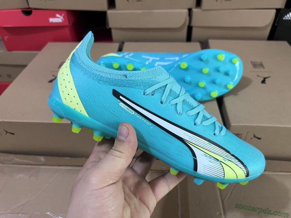 Puma Ultra Ultimate MG Low-Tops Football Boots - Blue/Yellow/Silver