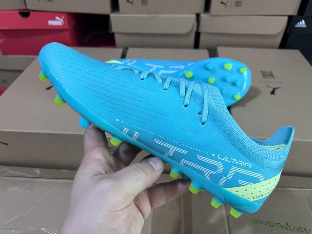 Puma Ultra Ultimate MG Low-Tops Football Boots - Blue/Yellow/Silver