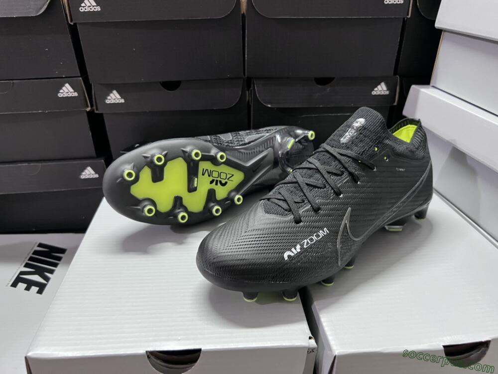 Nike Air Zoom Mercurial Vapor 15 Elite AG Low-Tops Football Boots - Black