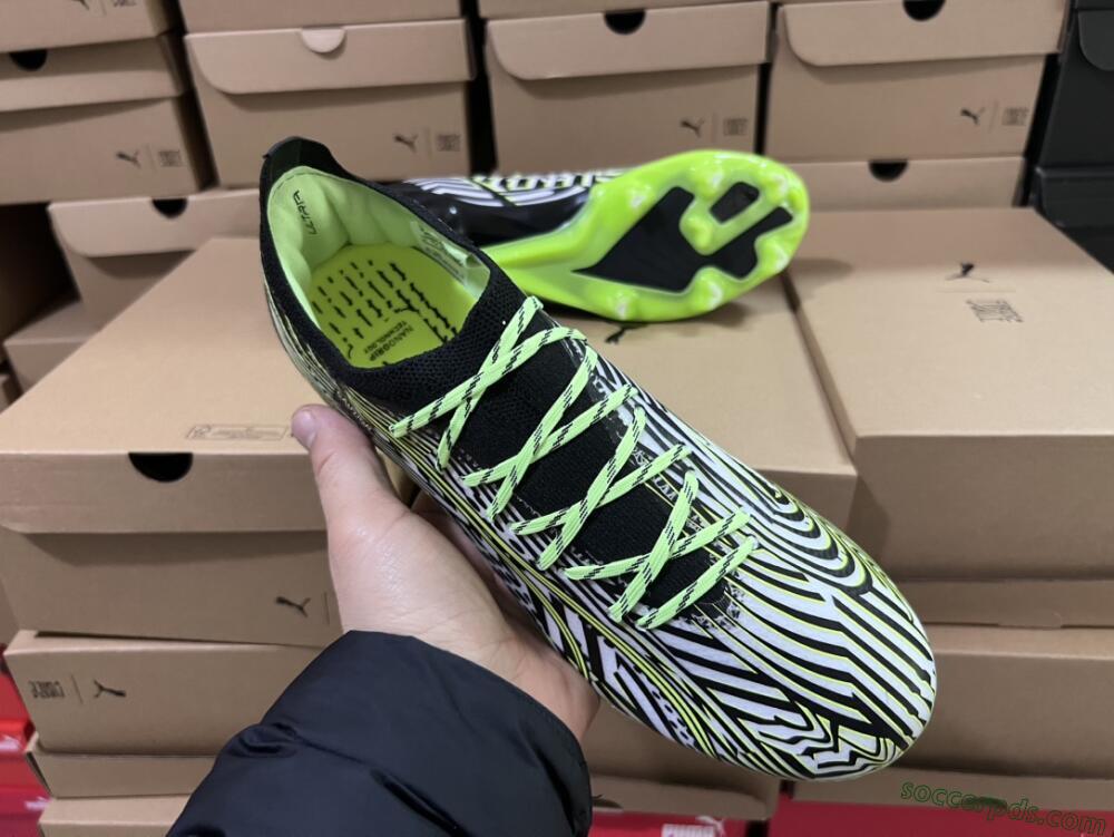Puma Ultra Ultimate FG Low-Tops Football Boots - White/Black/Green
