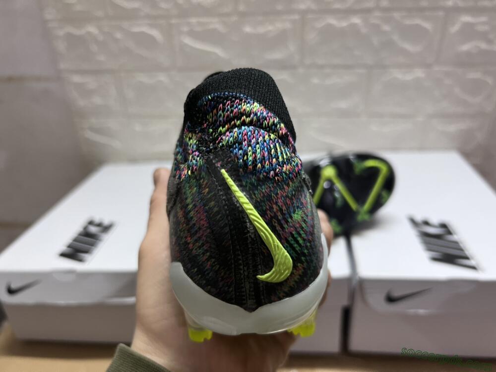 Nike Phantom GX Elite FG Low-Tops Football Boots - Grey/Rainbow