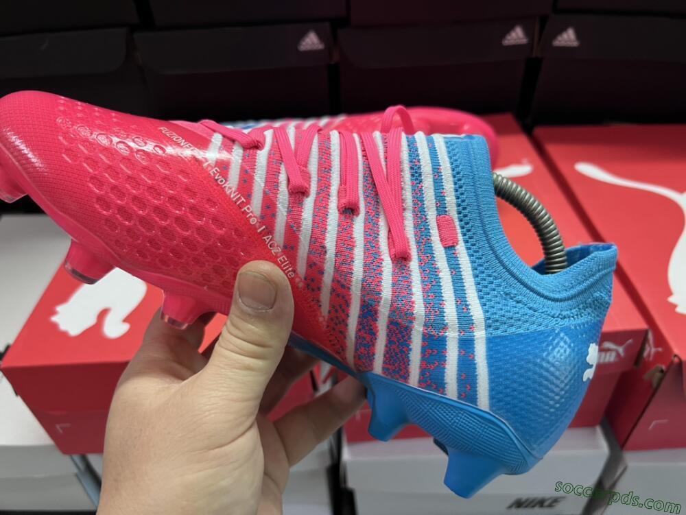 Puma Future Z 1.3 Instinct FG Low-Tops Football Boots - Pink/Blue