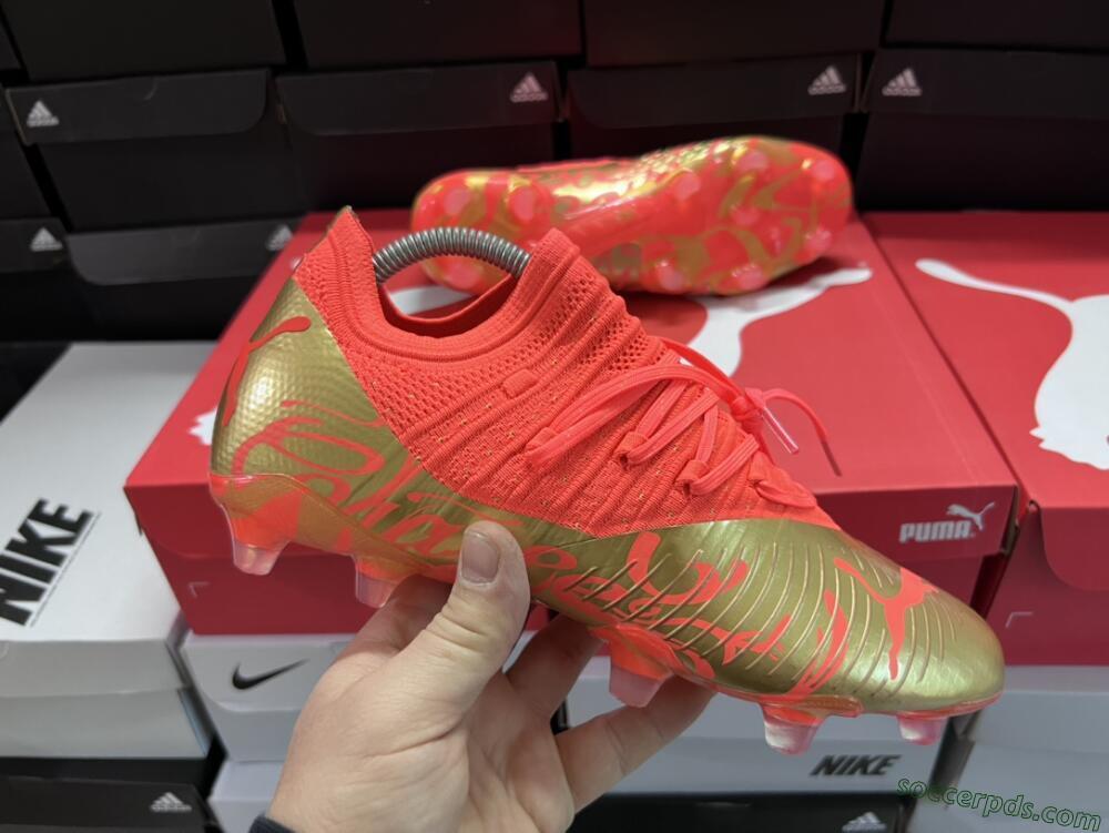 Puma Future Z 1.3 FG Low-Tops Football Boots - Red/Gold