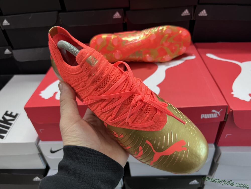 Puma Future Z 1.3 FG Low-Tops Football Boots - Red/Gold