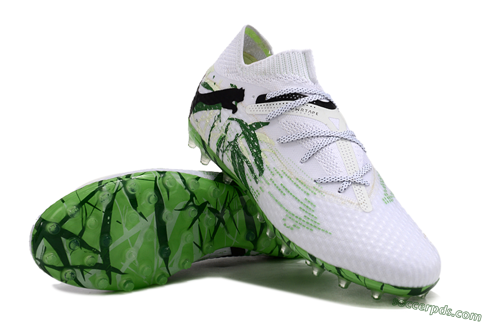 Puma Future 7 Ultimate MG Low-Tops Football Boots - White/Black/Green 3
