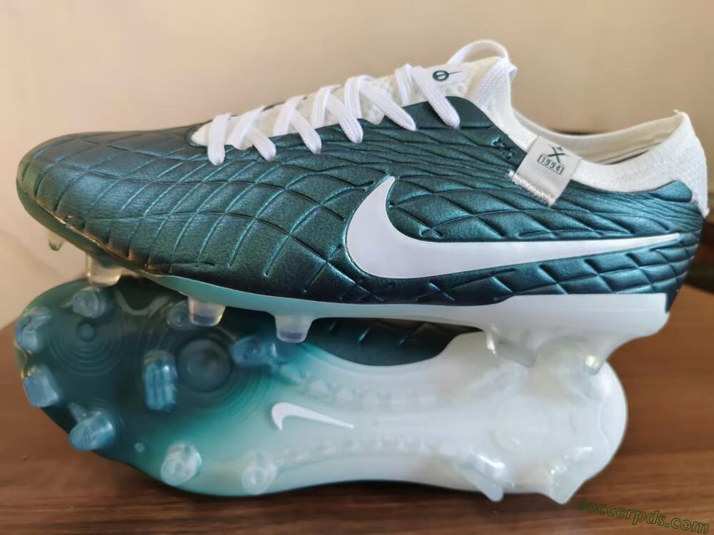 Nike Tiempo Legend 10 Elite FG Low-Tops Football Boots - Jade/White