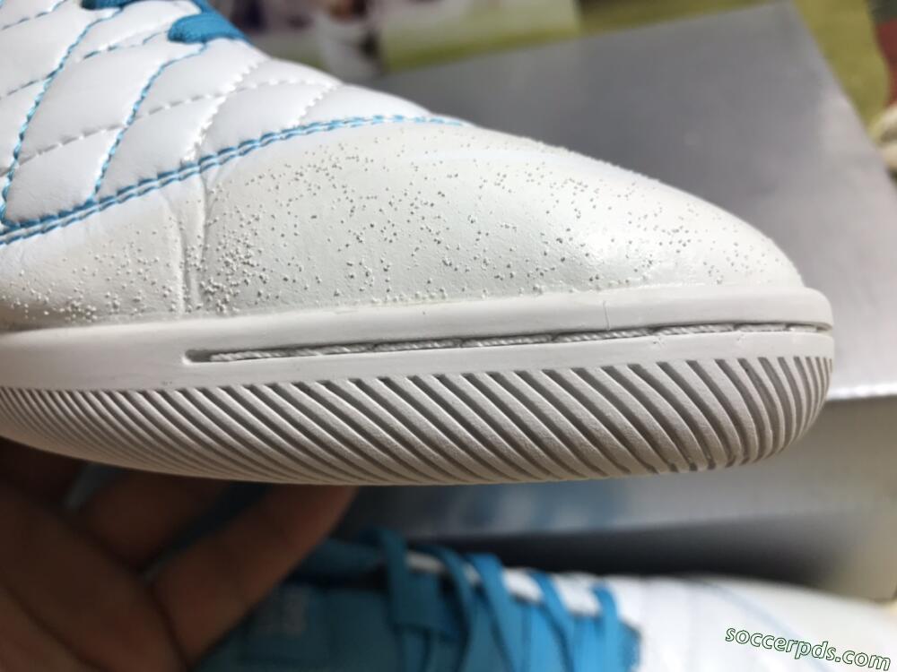 Nike Lunar Gato 2 IC Low-Tops Football Shoes - White/Blue/Silver