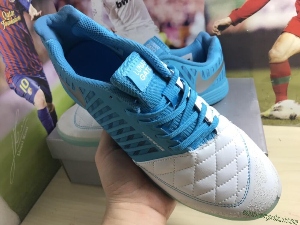 Nike Lunar Gato 2 IC Low-Tops Football Shoes - White/Blue/Silver