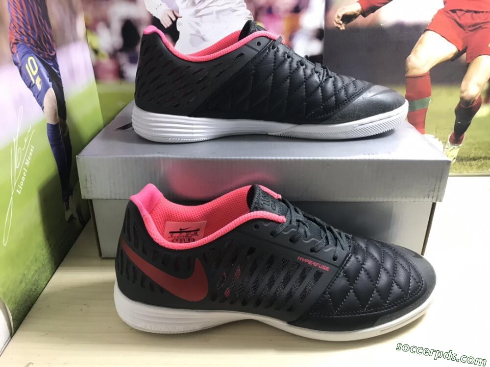 Nike Lunar Gato 2 IC Low-Tops Football Shoes - Black/Red/White