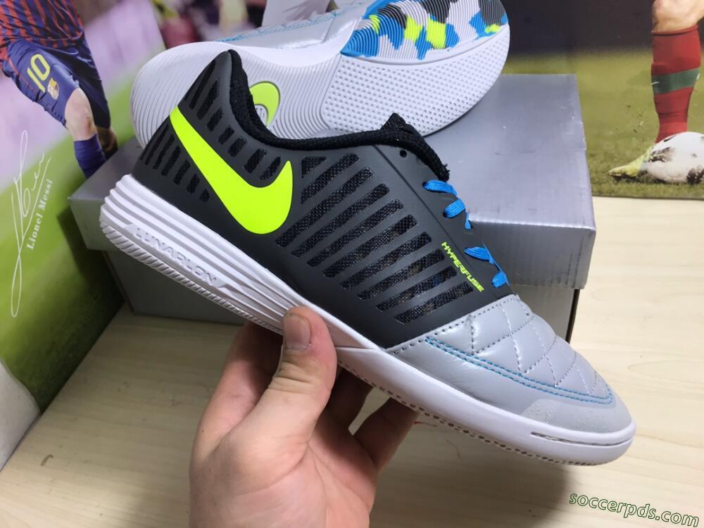 Nike Lunar Gato 2 IC Low-Tops Football Shoes - Black/Blue/Yellow