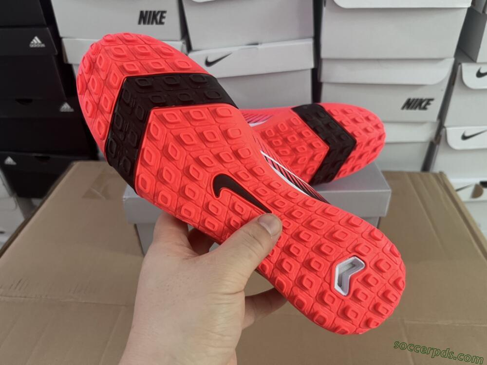 Nike Air Zoom Mercurial Vapor 16 Elite TF Low-Tops Football Shoes - Red/Black/White