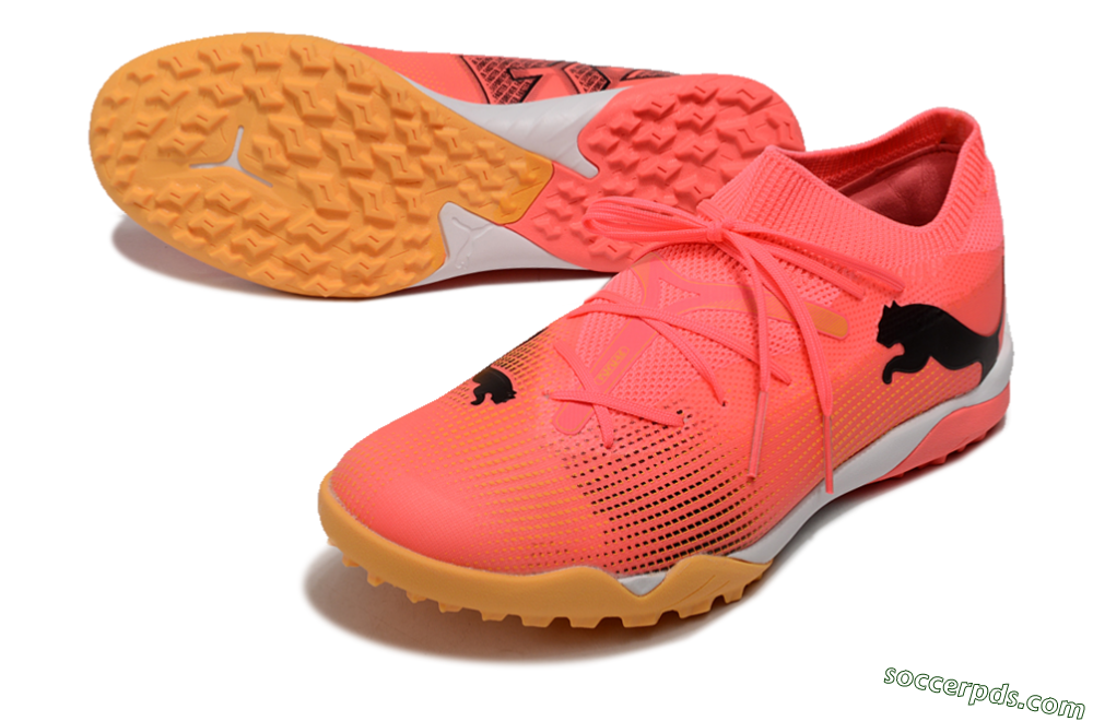 Puma Future 7 Ultimate TF Low-Tops Football Shoes - Pink/Black/White 3