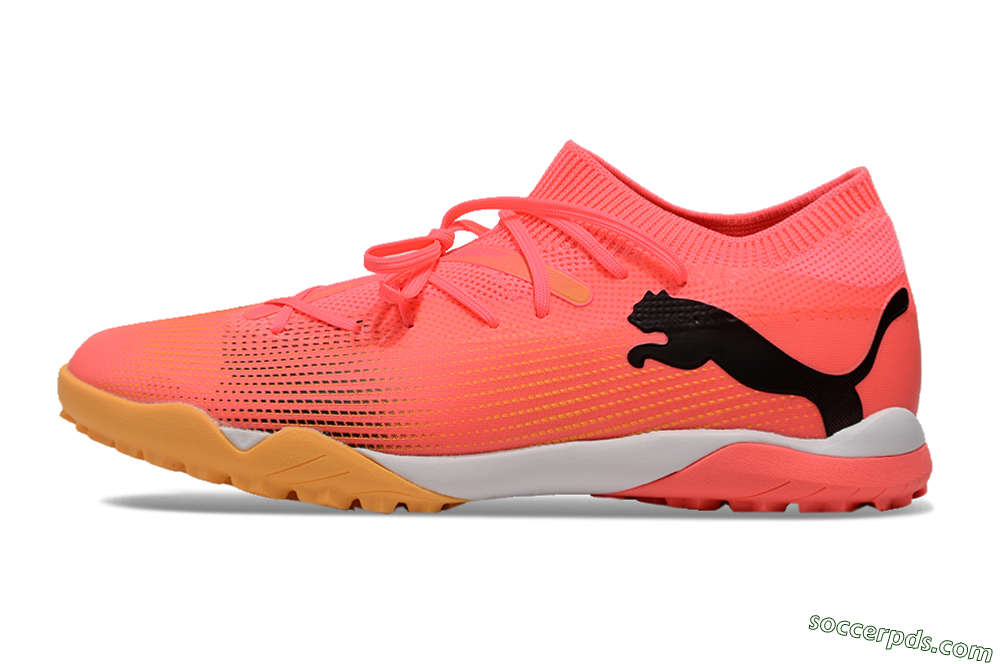 Puma Future 7 Ultimate TF Low-Tops Football Shoes - Pink/Black/White 2