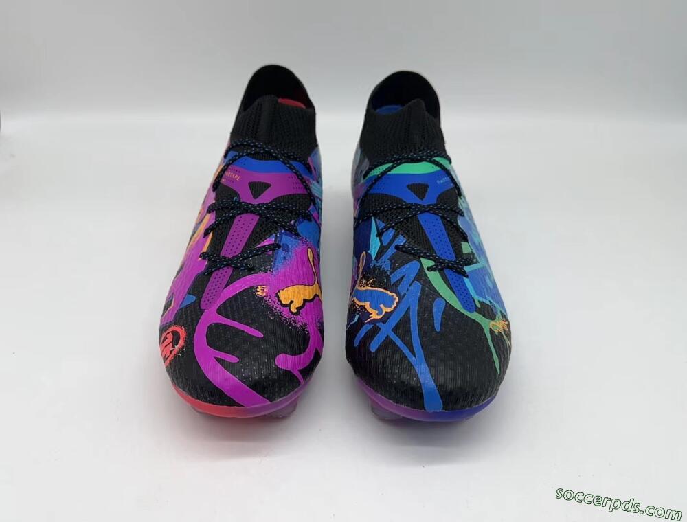 Puma Future Ultimate TF Low-Tops Football Shoes - Black/Pink/Blue