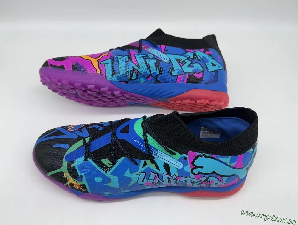 Puma Future Ultimate TF Low-Tops Football Shoes - Black/Pink/Blue
