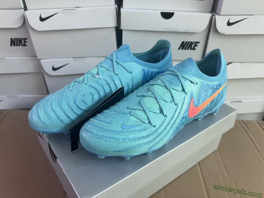 Nike Phantom Luna Elite AG Low-Tops Football Boots - Jade/Pink/Yellow