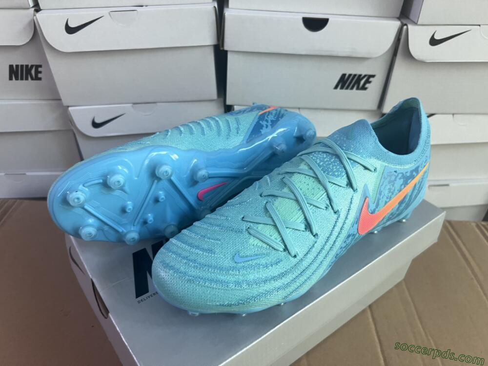 Nike Phantom Luna Elite AG Low-Tops Football Boots - Jade/Pink/Yellow