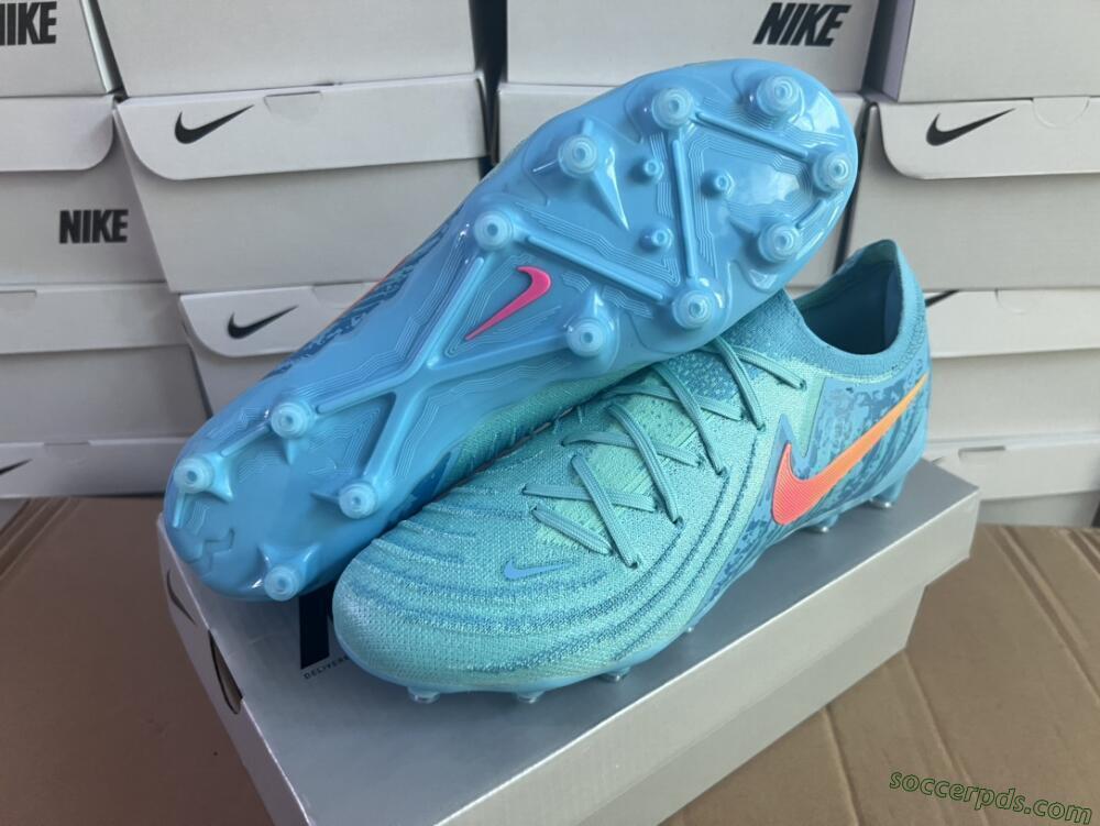 Nike Phantom Luna Elite AG Low-Tops Football Boots - Jade/Pink/Yellow