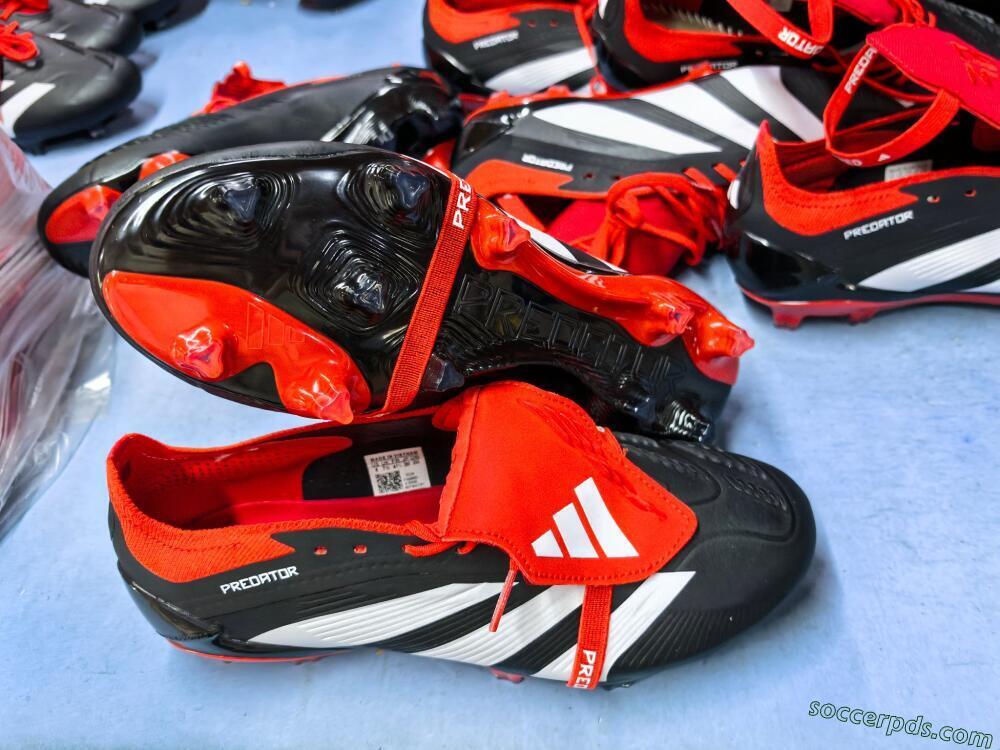 Adidas Predator Elite Foldover Tongue FG Low-Tops Football Boots - Black/White/Red