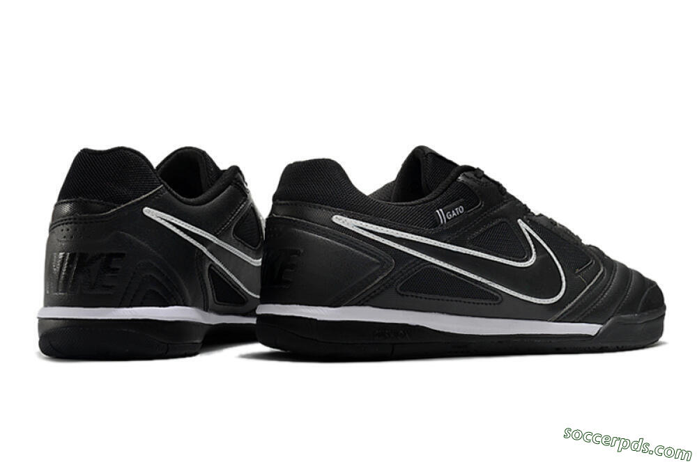Supreme x Nike SB Gato IC Low-Tops Football Shoes - Black/White 6