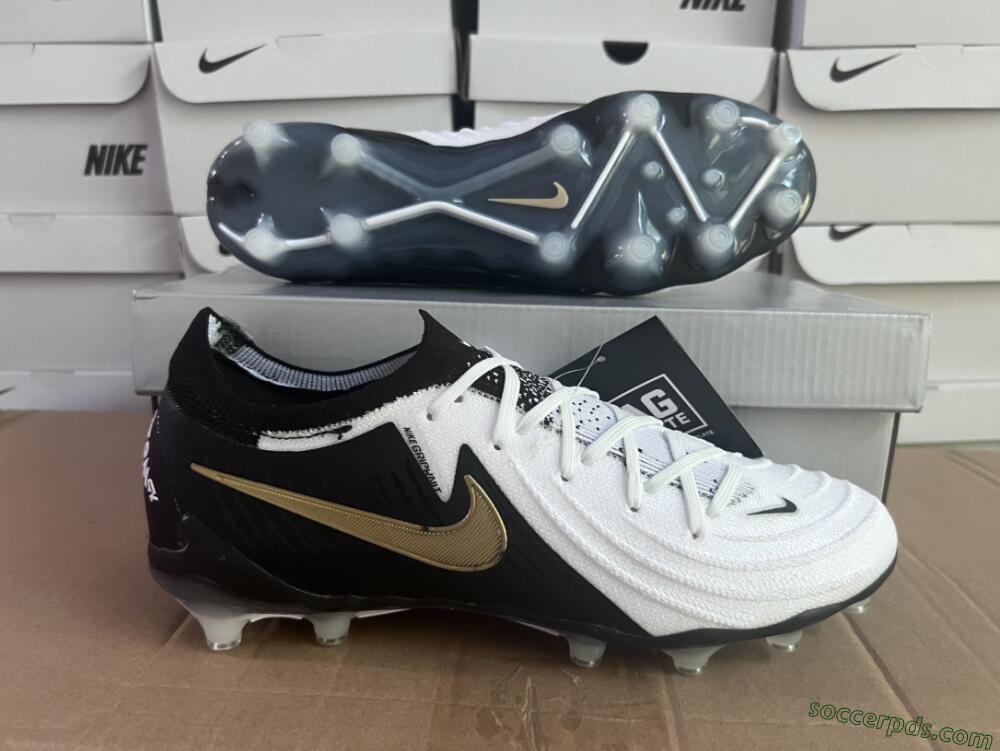 Nike Phantom Luna Elite AG Low-Tops Football Boots - White/Black/Gold