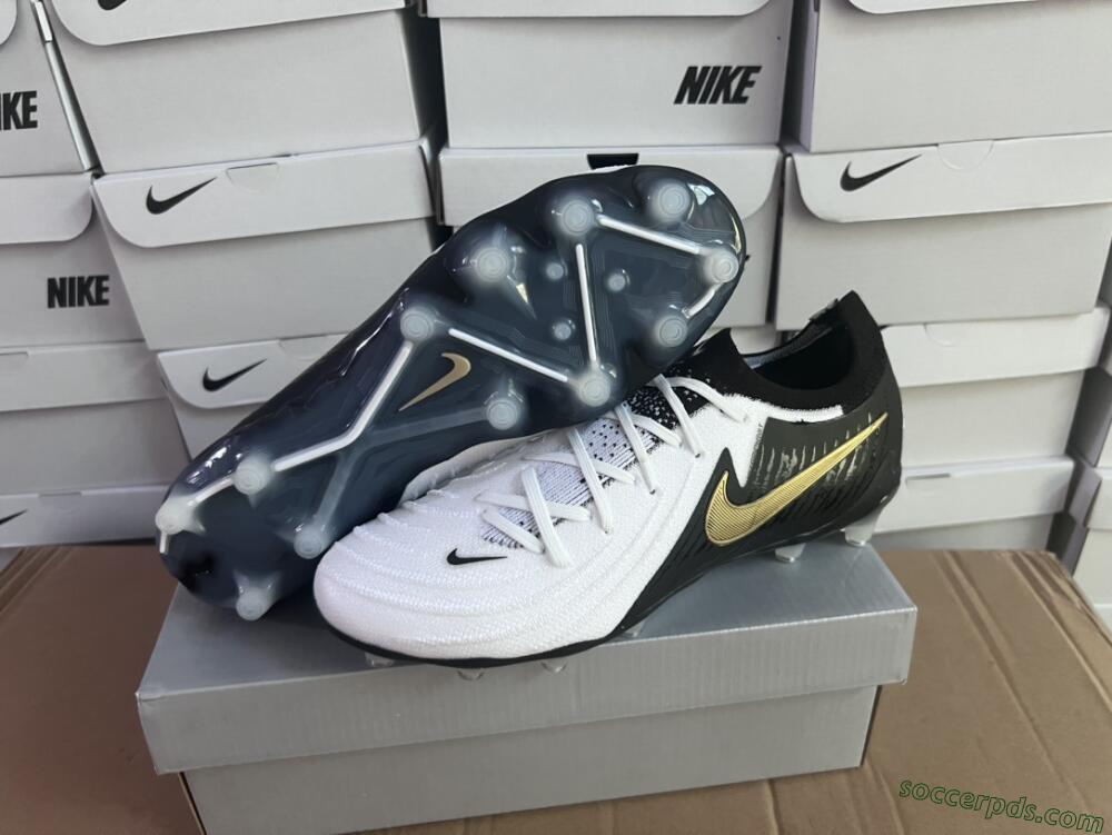 Nike Phantom Luna Elite AG Low-Tops Football Boots - White/Black/Gold