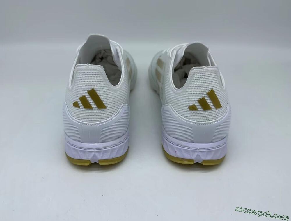 Adidas F50 Elite TF Low-Tops Football Shoes - White/Gold