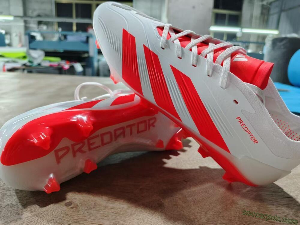 Adidas Predator Accuracy.1 FG Low-Tops Football Boots - Beige/White/Red