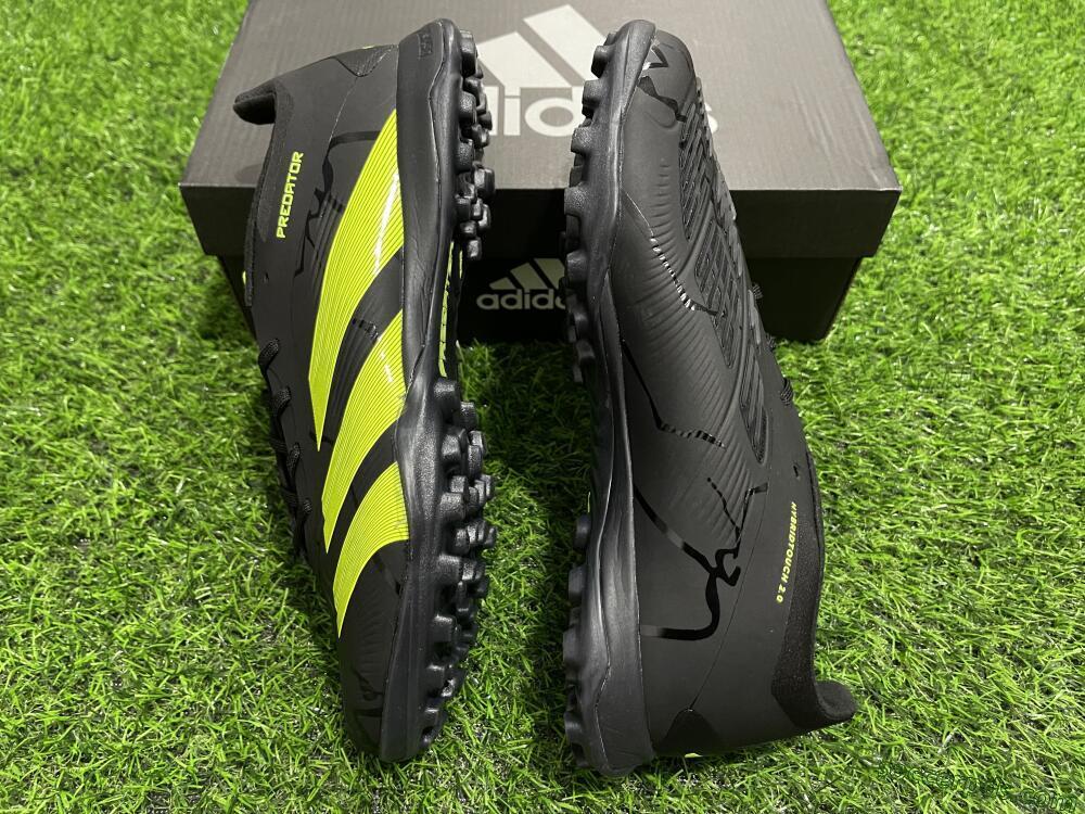 Adidas Predator 24 Elite TF Low-Tops Football Shoes - Black/Yellow/Grey