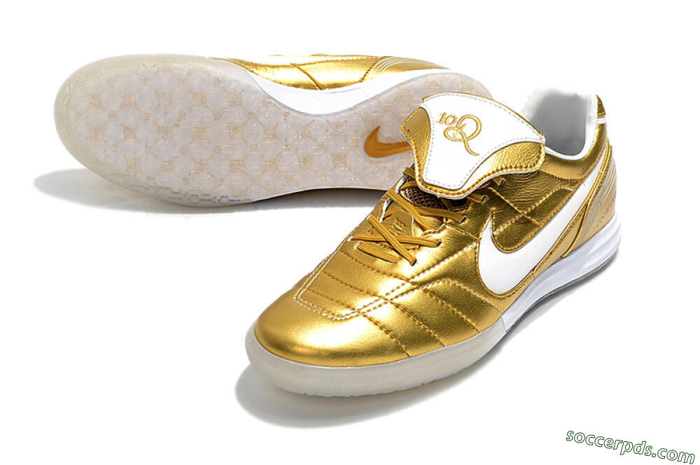 Nike Tiempo Legend 7 Elite R10 IC Low-Tops Football Shoes - Gold/White 3