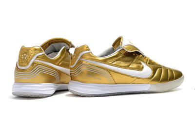 Nike Tiempo Legend 7 Elite R10 IC Low-Tops Football Shoes - Gold/White