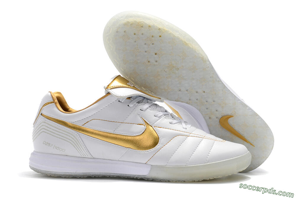 Nike Tiempo Legend 7 Elite R10 IC Low-Tops Football Shoes - White/Gold 1