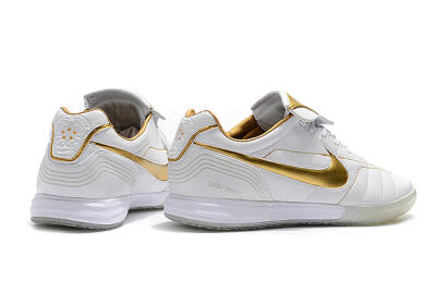 Nike Tiempo Legend 7 Elite R10 IC Low-Tops Football Shoes - White/Gold