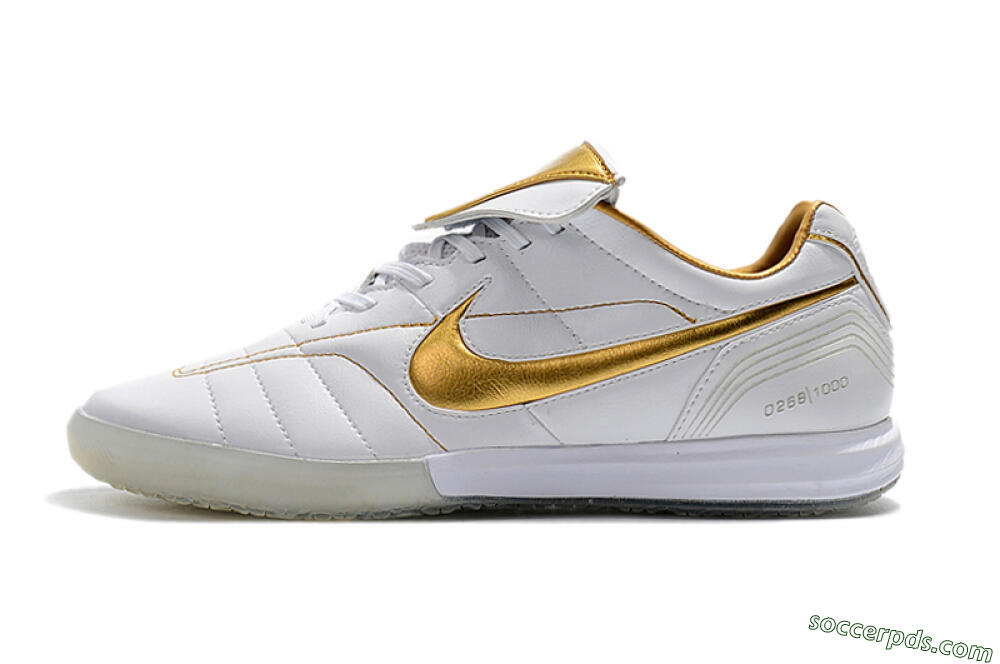 Nike Tiempo Legend 7 Elite R10 IC Low-Tops Football Shoes - White/Gold 2