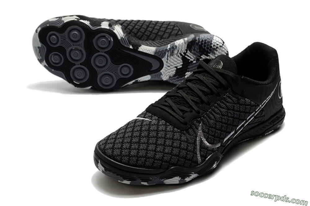 Nike React Gato IC Low-Tops Football Shoes - Black/Silver/Grey 3