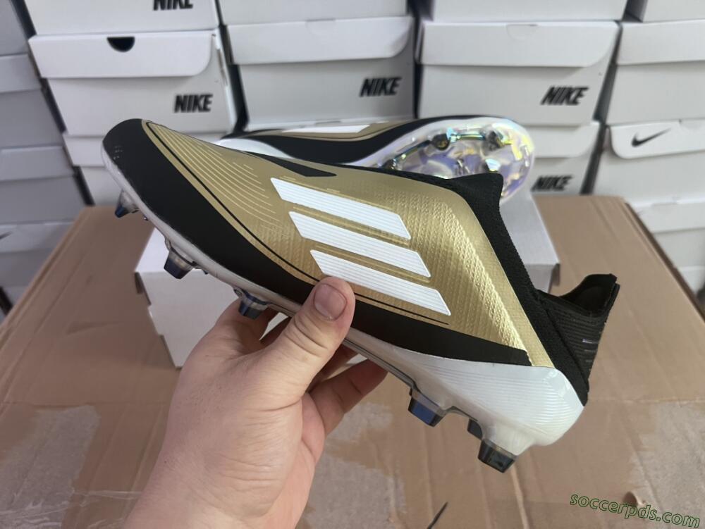 Adidas F50 Adizero Messi Laceless FG Low-Tops Football Boots - Gold/White/Black