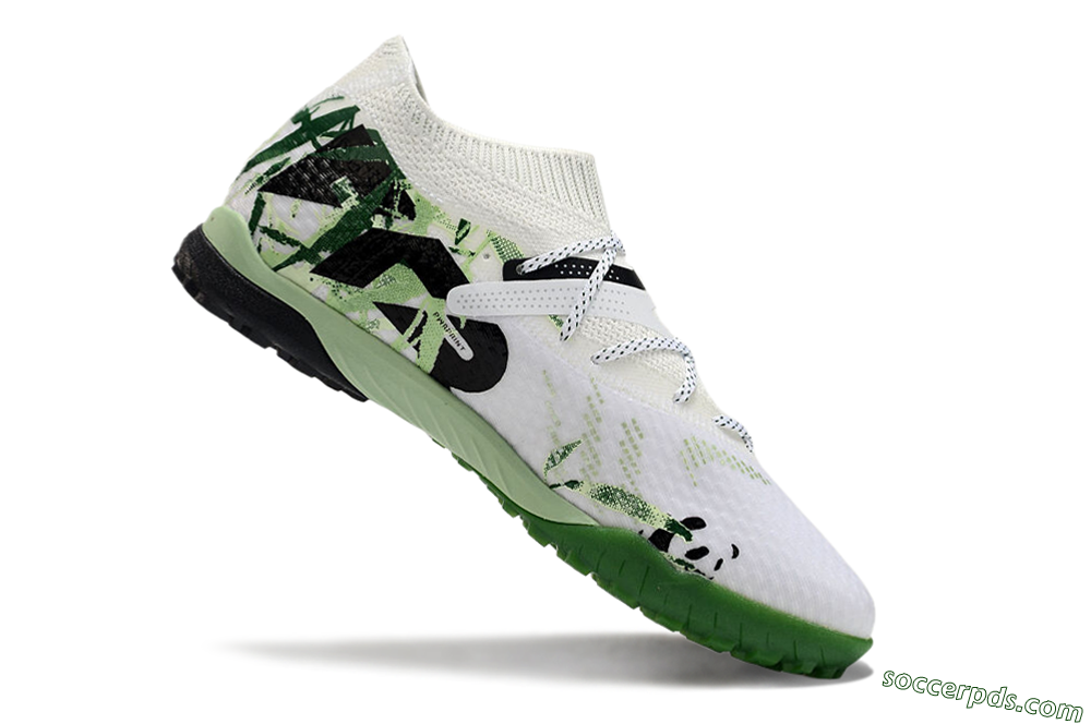 Puma Future 7 Ultimate TF Low-Tops Football Shoes - White/Green/Black 4