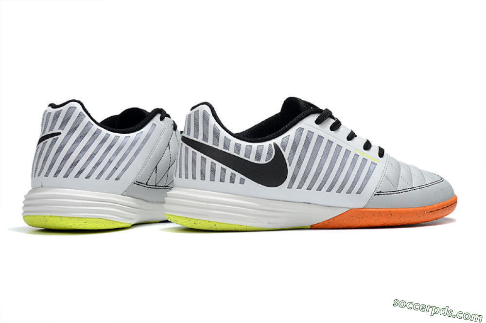 Nike Lunar Gato 2 IC Low-Tops Football Shoes - White/Silver/Black 6
